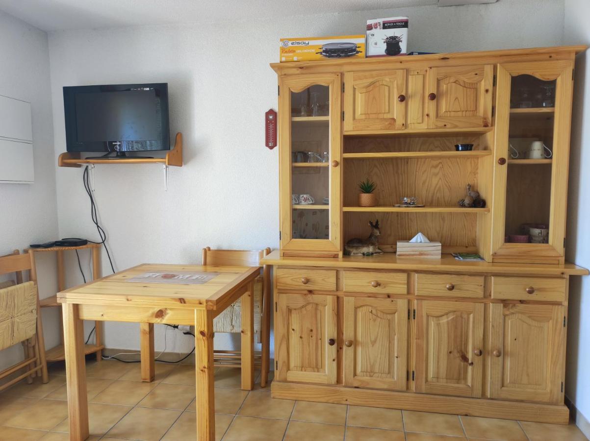Appartement Les Angles Bagian luar foto